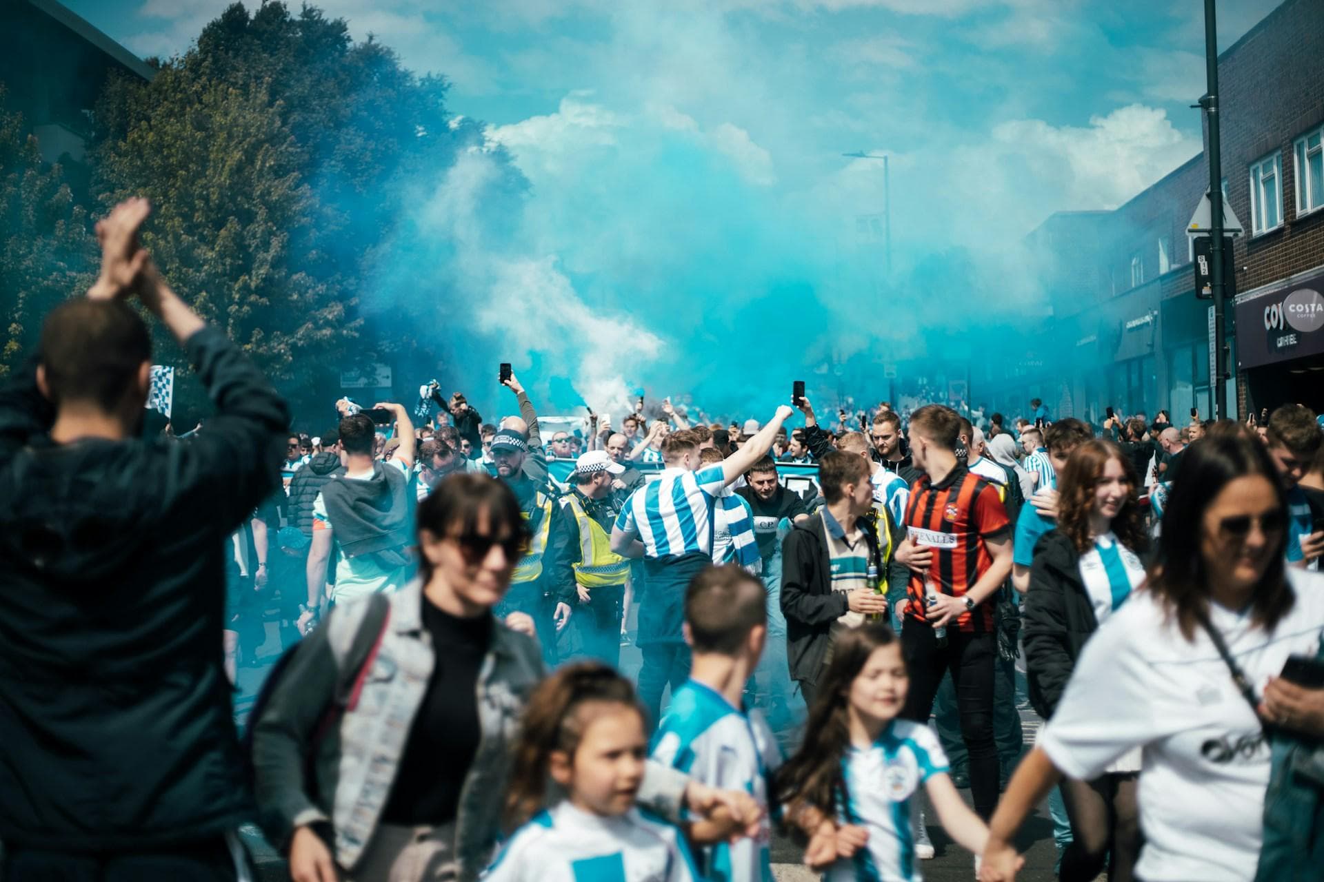 La Cultura dei Tifosi nel Mondo: Come Diversi Paesi Celebrano il Calcio